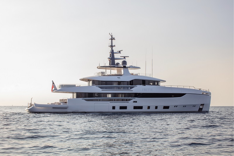 Columbus Atlantique 43 M/Y Frette, l’eccellenza su misura